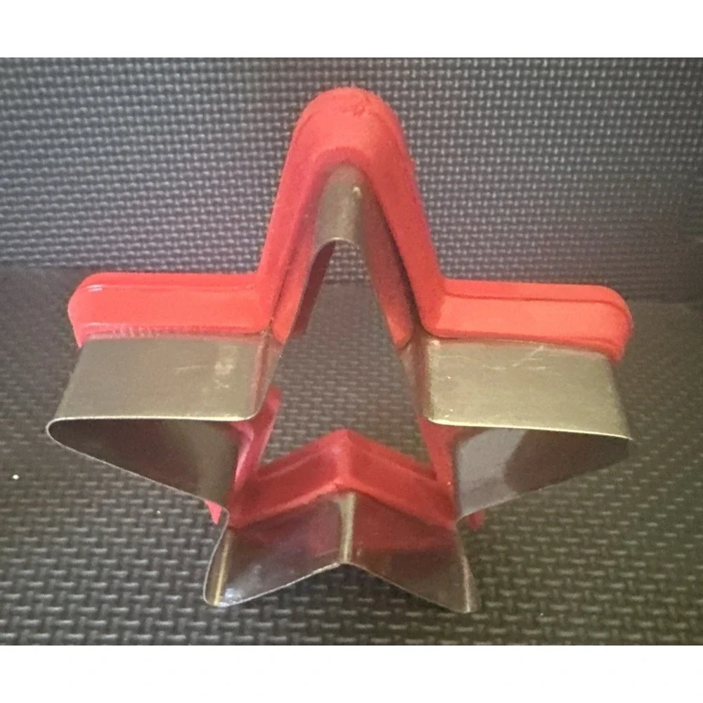 Wilton Comfort Grip Cutter Metal Star Cookie Cutter